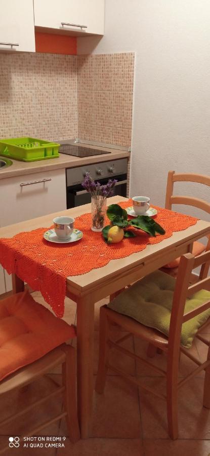Studios Ana Mari Komiža Værelse billede